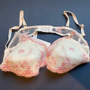 VINTAGE NINA RICCI PARIS NATURAL LACE ROSE BRA - NEW WITH TAGS